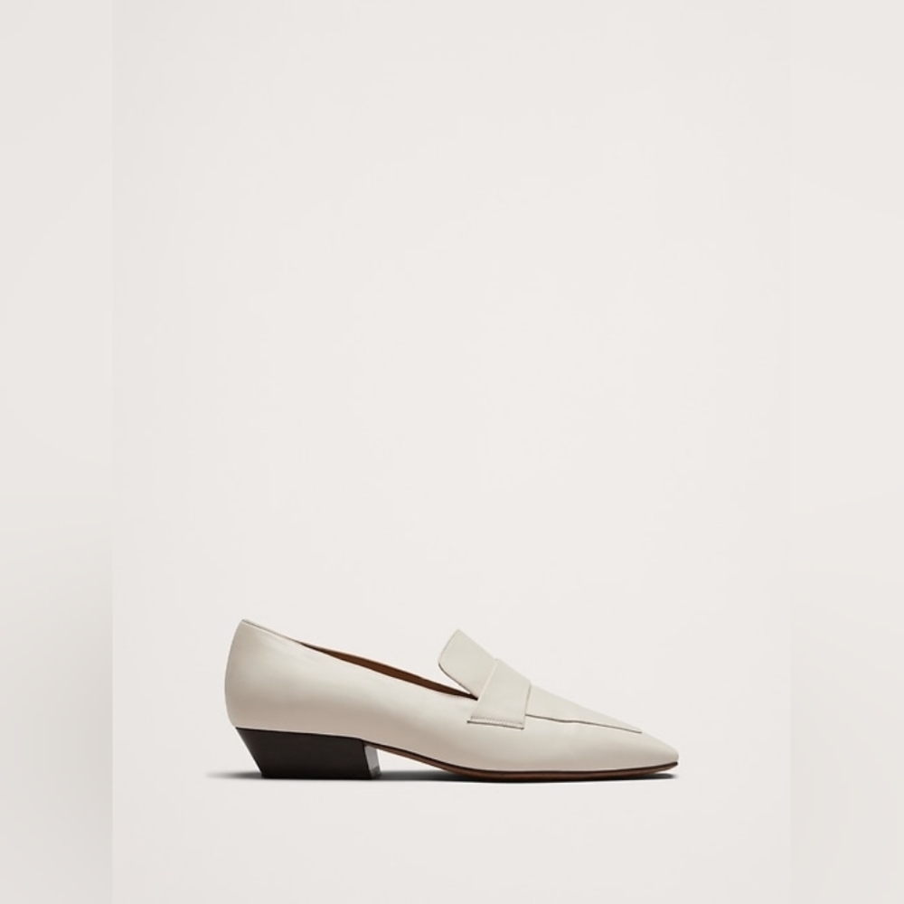 Banana Republic Italian Leather Everyday Loafer Ivory